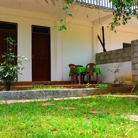 Deshani Holiday Inn Dambulla Exterior foto
